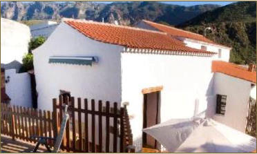 Fachada de las casas rurales La Abuela Celia
