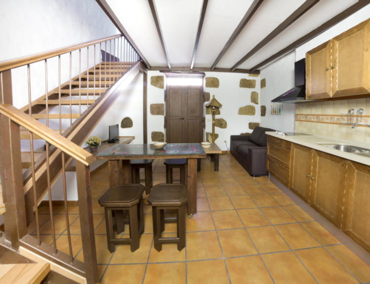Vivienda 3 – Salón cocina equipado
