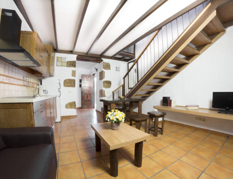 Vivienda 3 – Salón cocina equipado